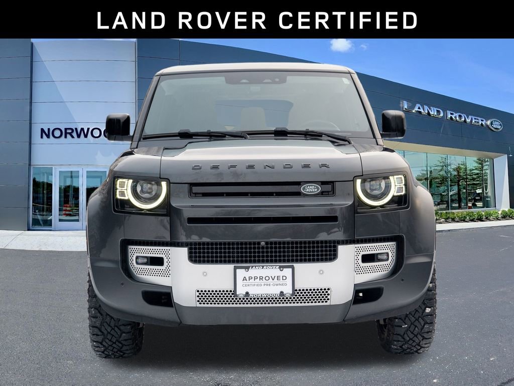 Certified 2023 Land Rover Defender 130 SE image 2
