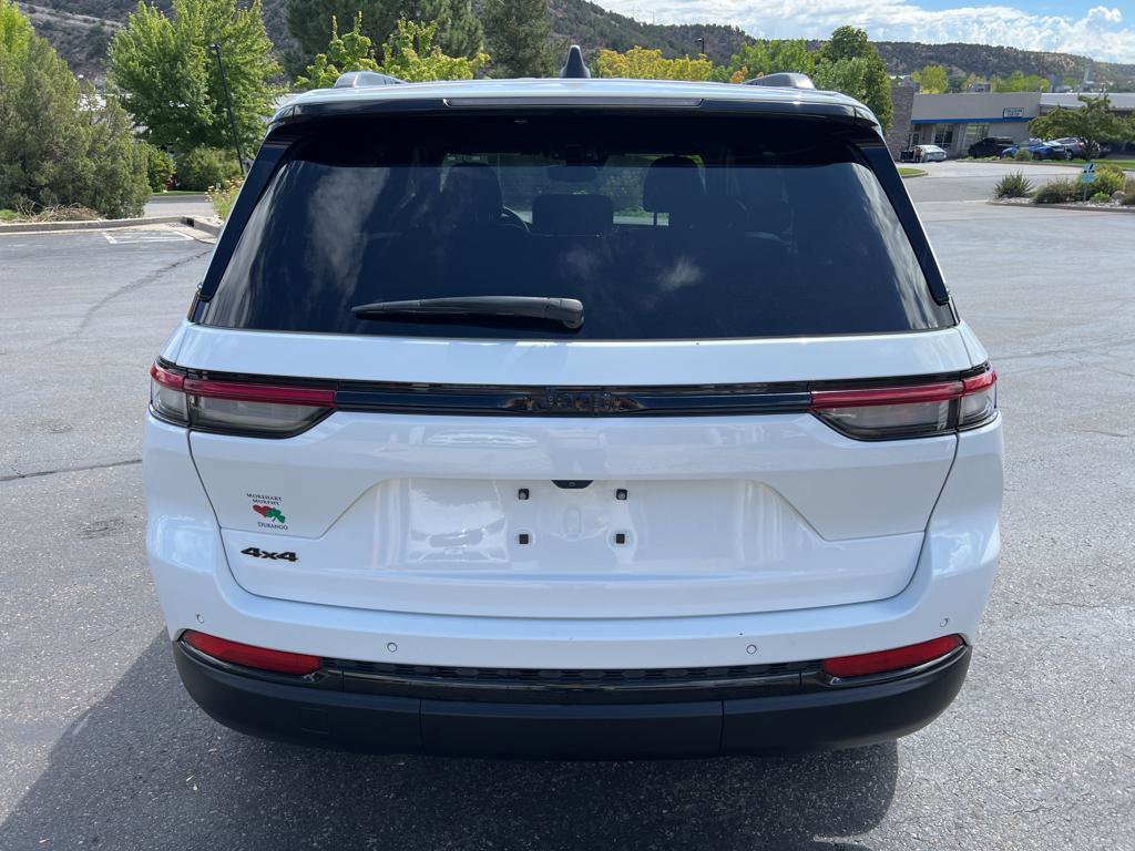 Certified 2023 Jeep Grand Cherokee Altitude image 6