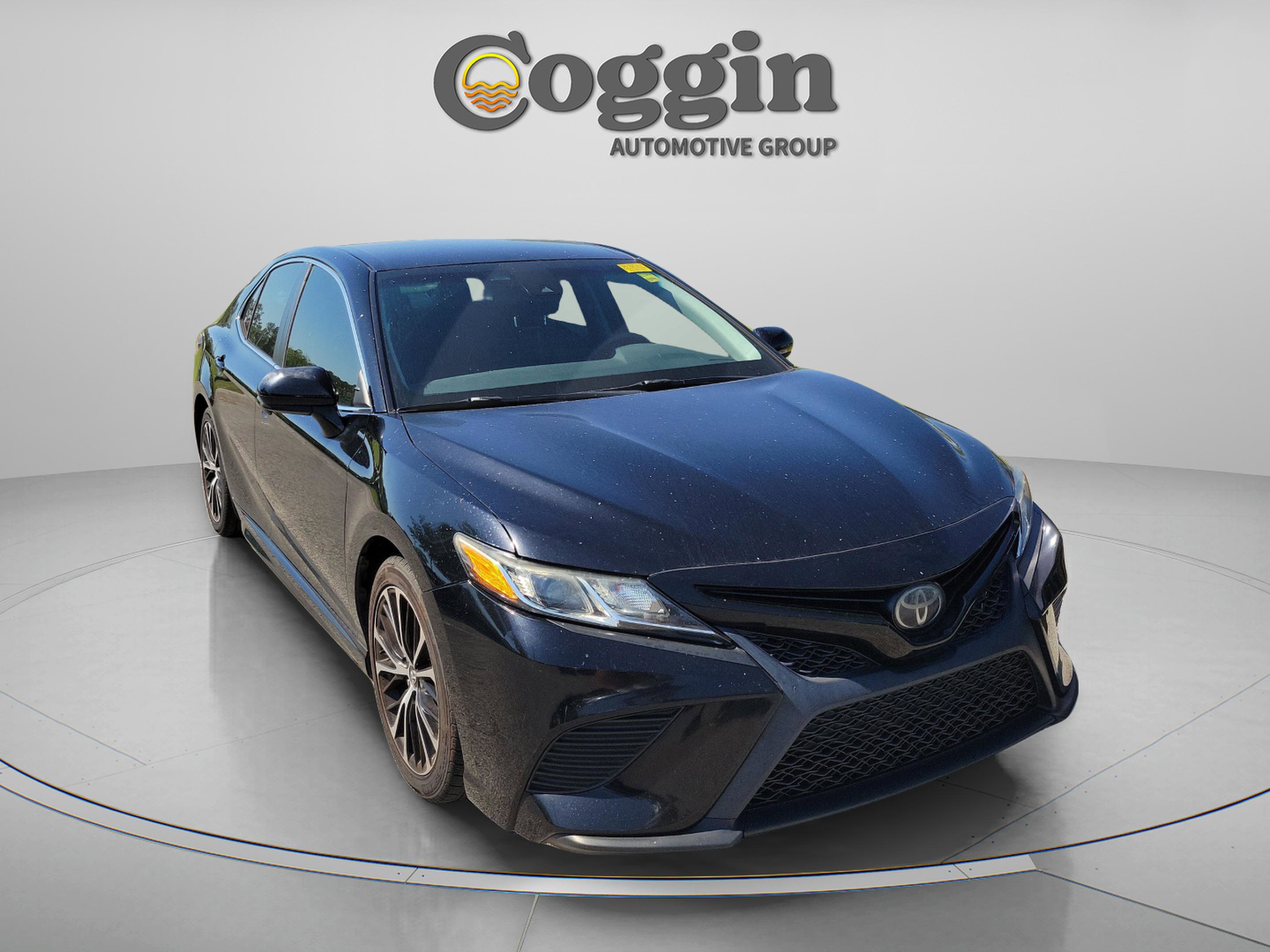Used 2018 Toyota Camry SE FWD image 8