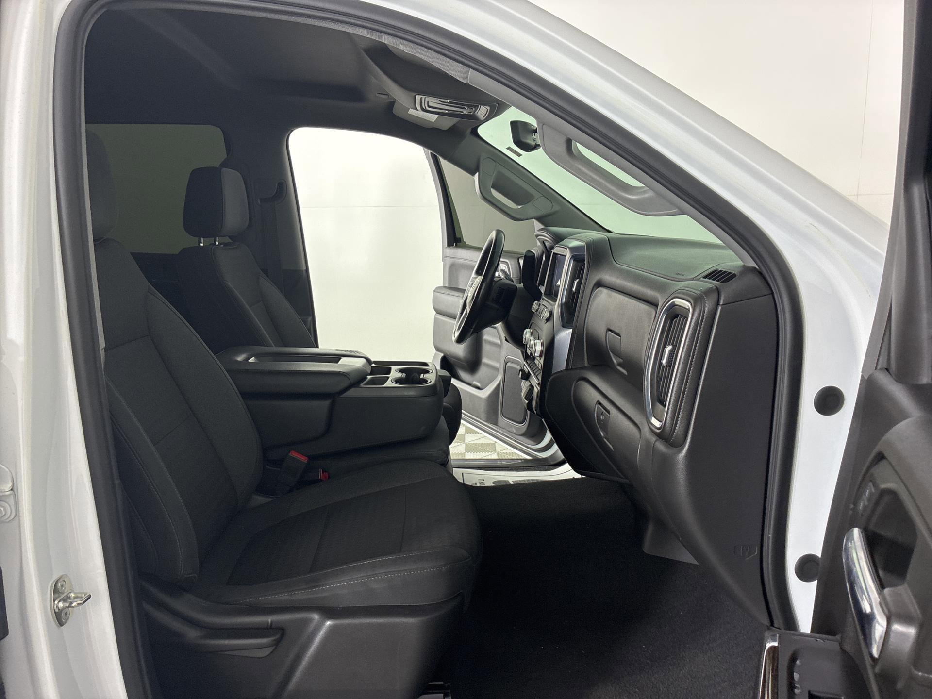 Used 2020 GMC Sierra 1500 Elevation w/ Elevation Value Package image 18