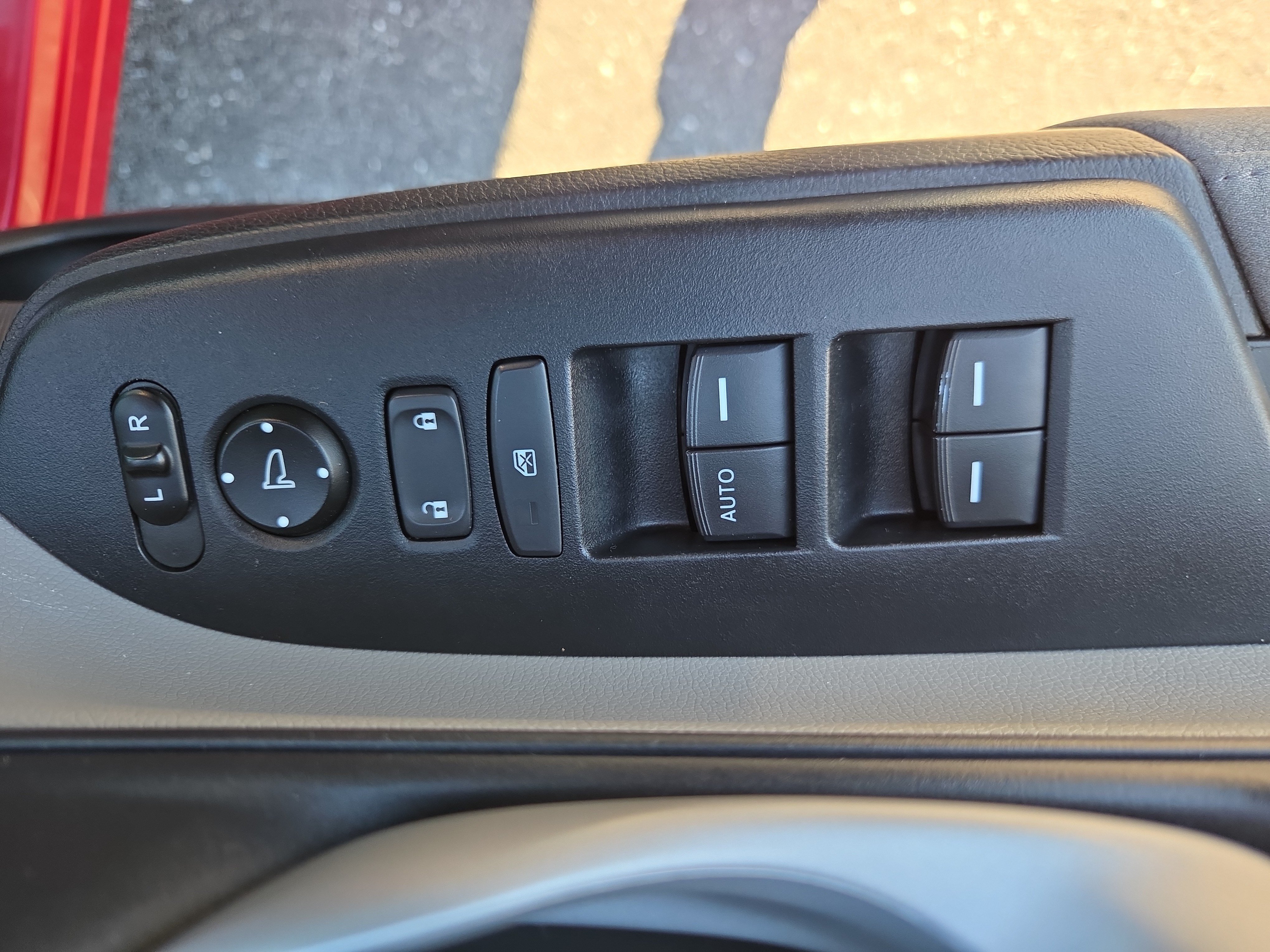 Used 2021 Honda CR-V LX image 29