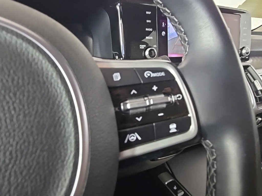 Used 2023 Kia Sorento EX image 27