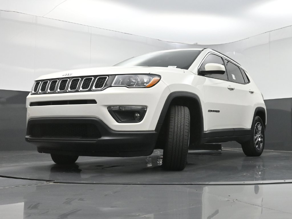 Used 2019 Jeep Compass Latitude w/ Popular Equipment Group FWD image 21