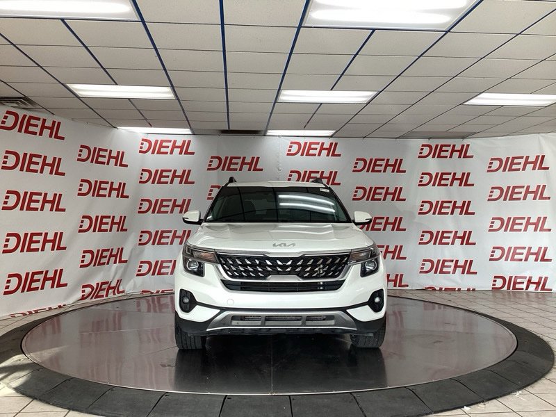 Used 2023 Kia Seltos Nightfall Edition AWD/4WD image 2