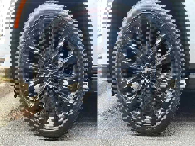 New 2026 Cadillac Escalade Platinum Sport w/ LPO, ONYX Package image 21