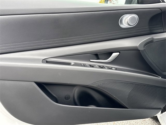 New 2026 Hyundai Elantra Blue image 10