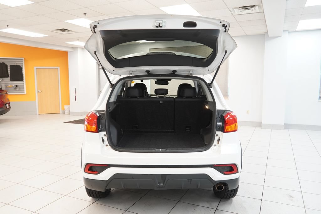 Used 2019 Mitsubishi Outlander Sport GT AWD/4WD image 9