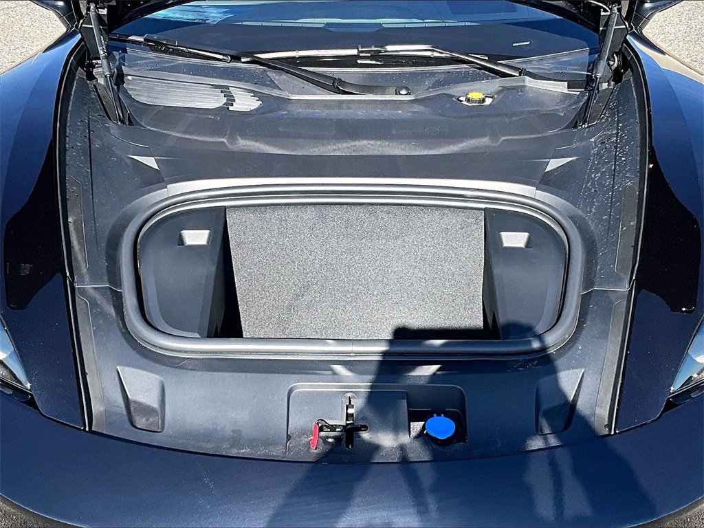 New 2026 Porsche Taycan image 21