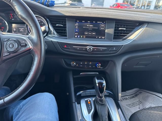 Used 2018 Buick Regal Preferred w/ Driver Confidence Package #1 image 17