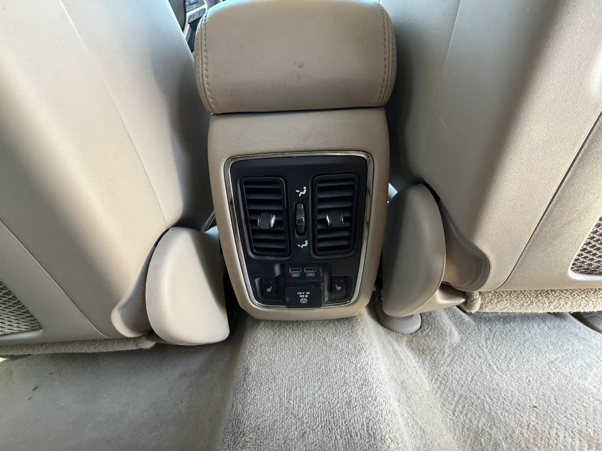 Used 2014 Jeep Grand Cherokee Overland AWD/4WD image 19