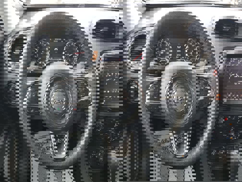 Used 2022 Jeep Renegade Latitude w/ Convenience Group image 18