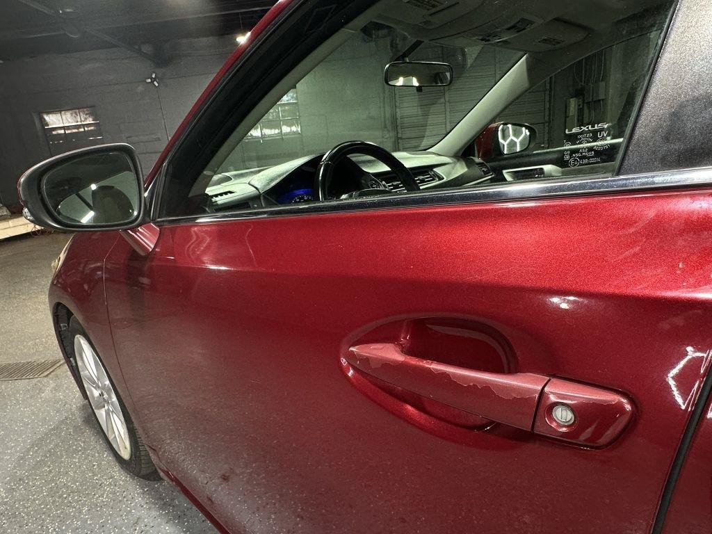 Used 2013 Lexus CT 200h FWD image 11