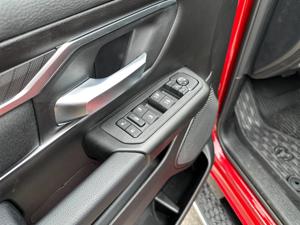 New 2026 RAM 1500 Lone Star AWD/4WD image 17