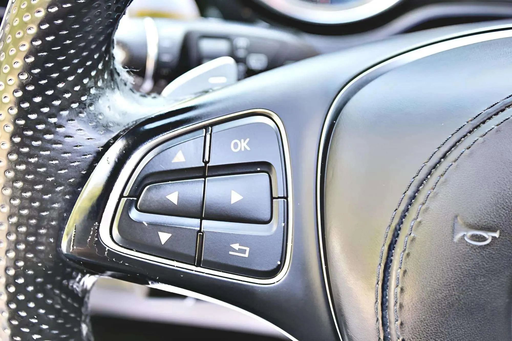 Used 2019 Mercedes-Benz GLS 450 4MATIC image 19