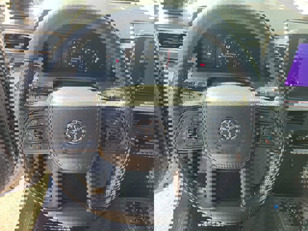 New 2025 Toyota Tacoma SR5 image 28