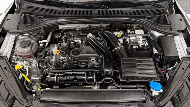 Used 2024 Volkswagen Jetta SE image 8
