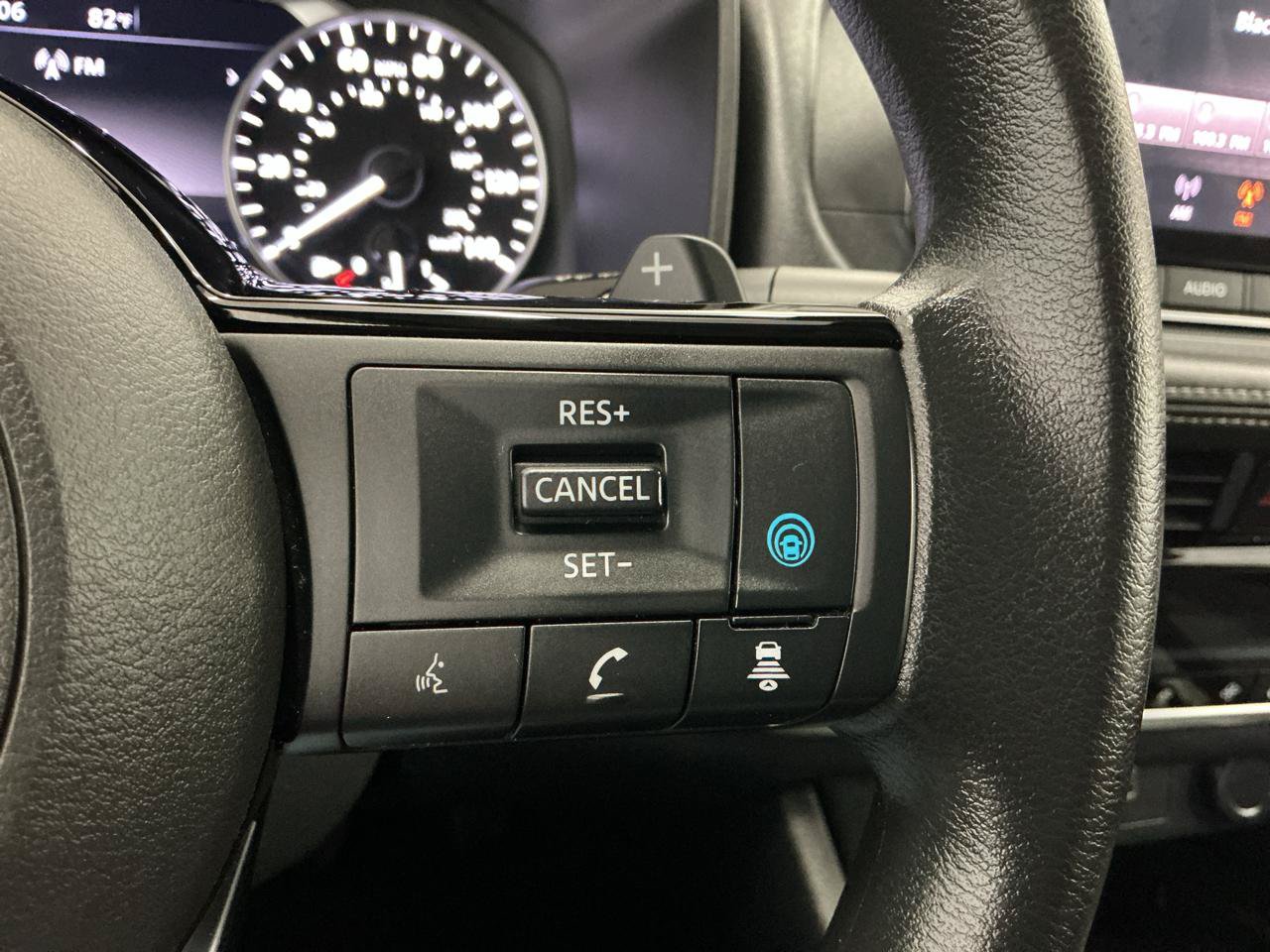 Used 2021 Nissan Rogue SV AWD/4WD image 23