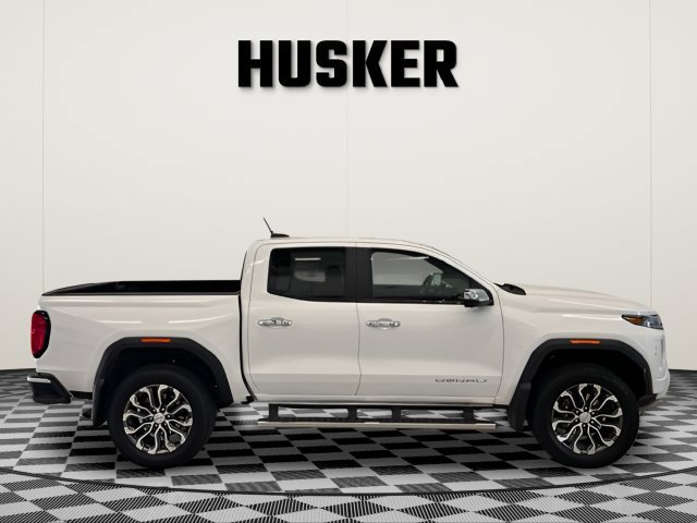 Certified 2025 GMC Canyon Denali AWD/4WD image 13