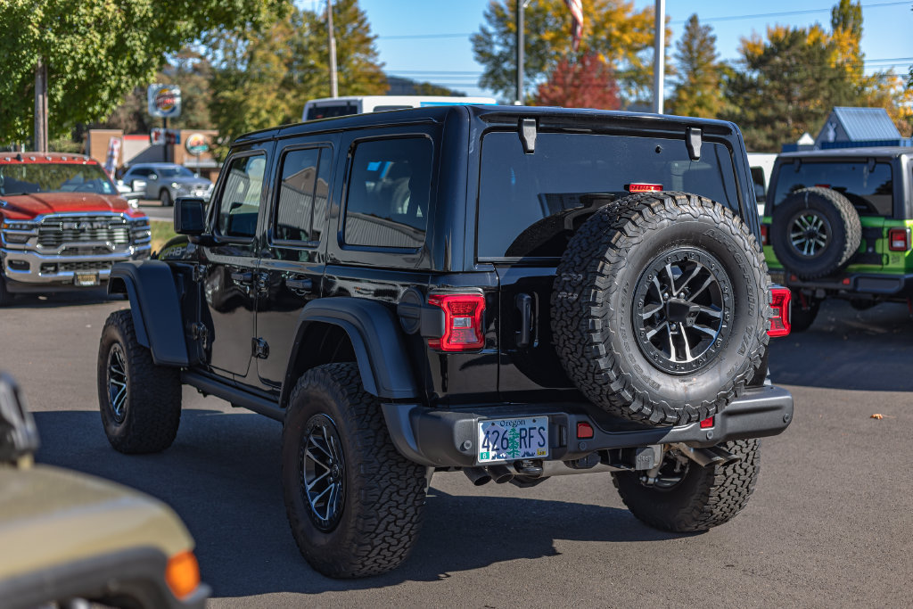 Used 2026 Jeep Wrangler Unlimited Rubicon 392 w/ Quick Order Package 27X Moab AWD/4WD image 9