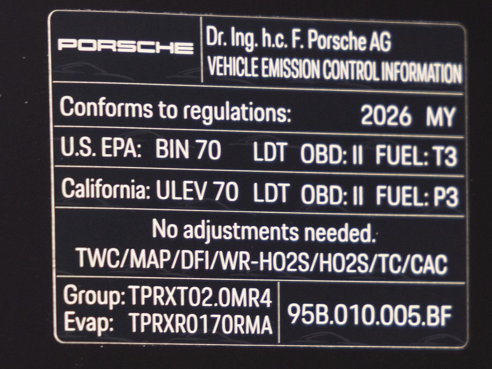 Certified 2026 Porsche Macan AWD/4WD image 38