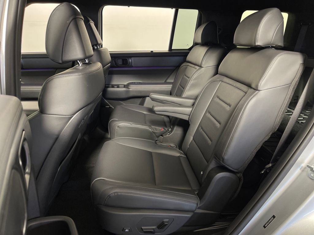 Certified 2025 Hyundai Santa Fe Calligraphy image 13