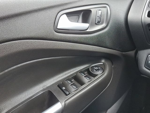 Used 2015 Ford Escape SE w/ Equipment Group 201A AWD/4WD image 23