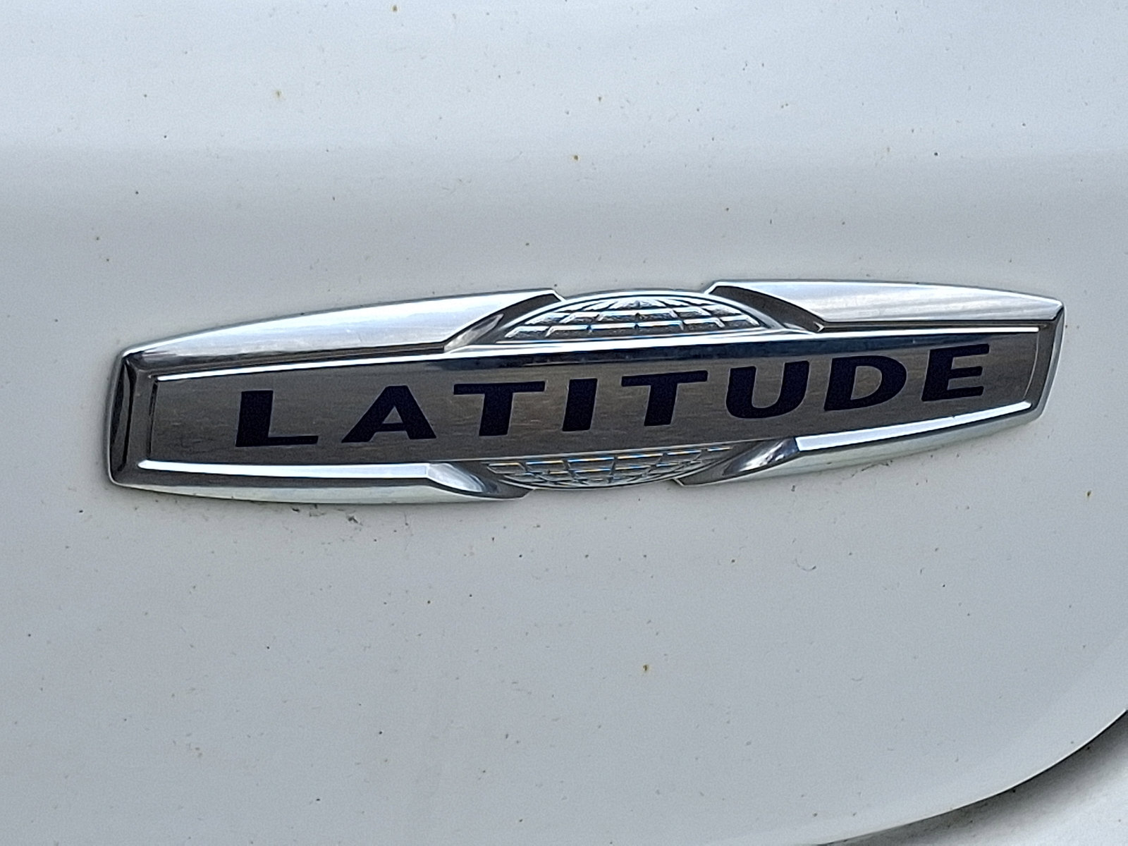 Used 2022 Jeep Compass Latitude w/ Sun and Sound Group AWD/4WD image 32