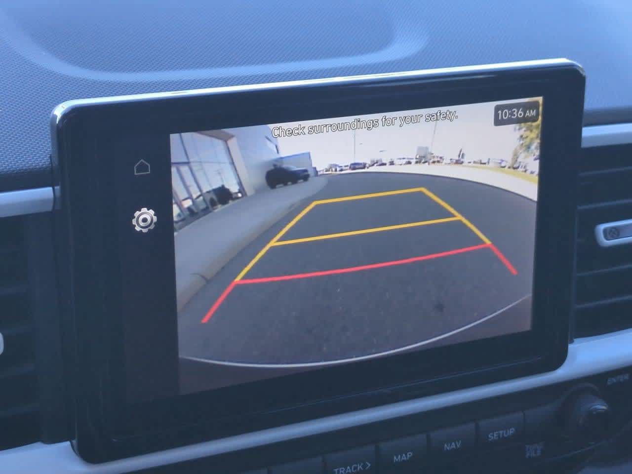 Used 2023 Hyundai Venue Limited FWD image 28