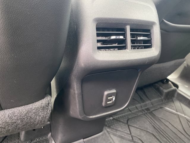 Used 2023 Chevrolet Equinox RS w/ LPO, Floor Liner Package FWD image 20