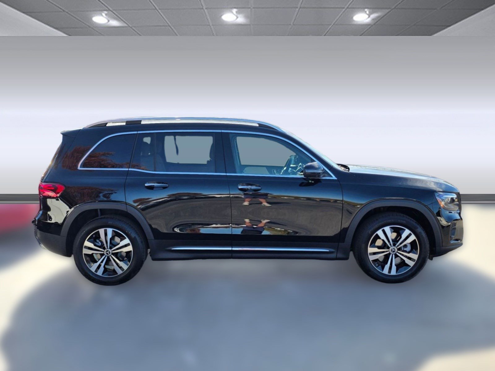 New 2026 Mercedes-Benz GLB 250 4MATIC image 8