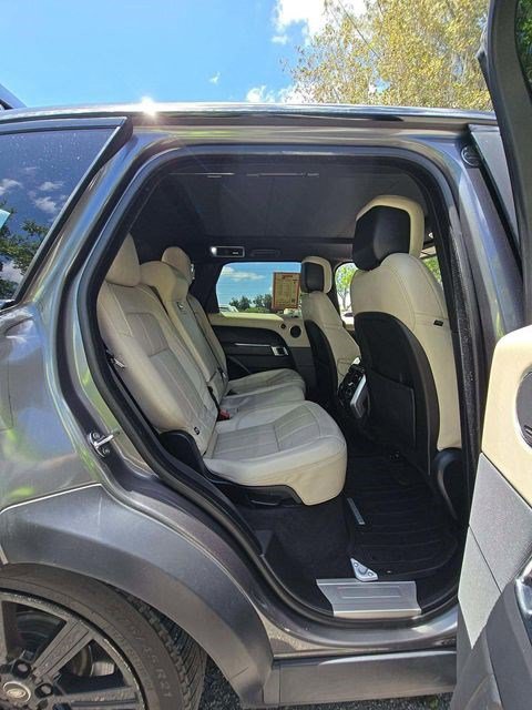 Used 2019 Land Rover Range Rover Sport Supercharged AWD/4WD image 11