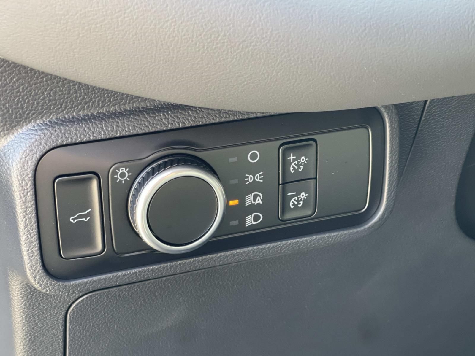 New 2026 Ford Explorer Active RWD image 21