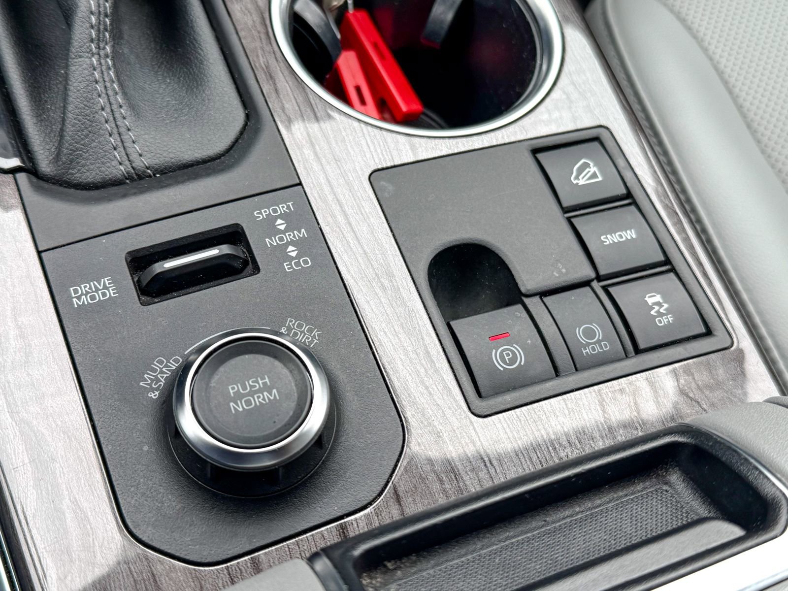 Used 2023 Toyota Highlander Limited image 26