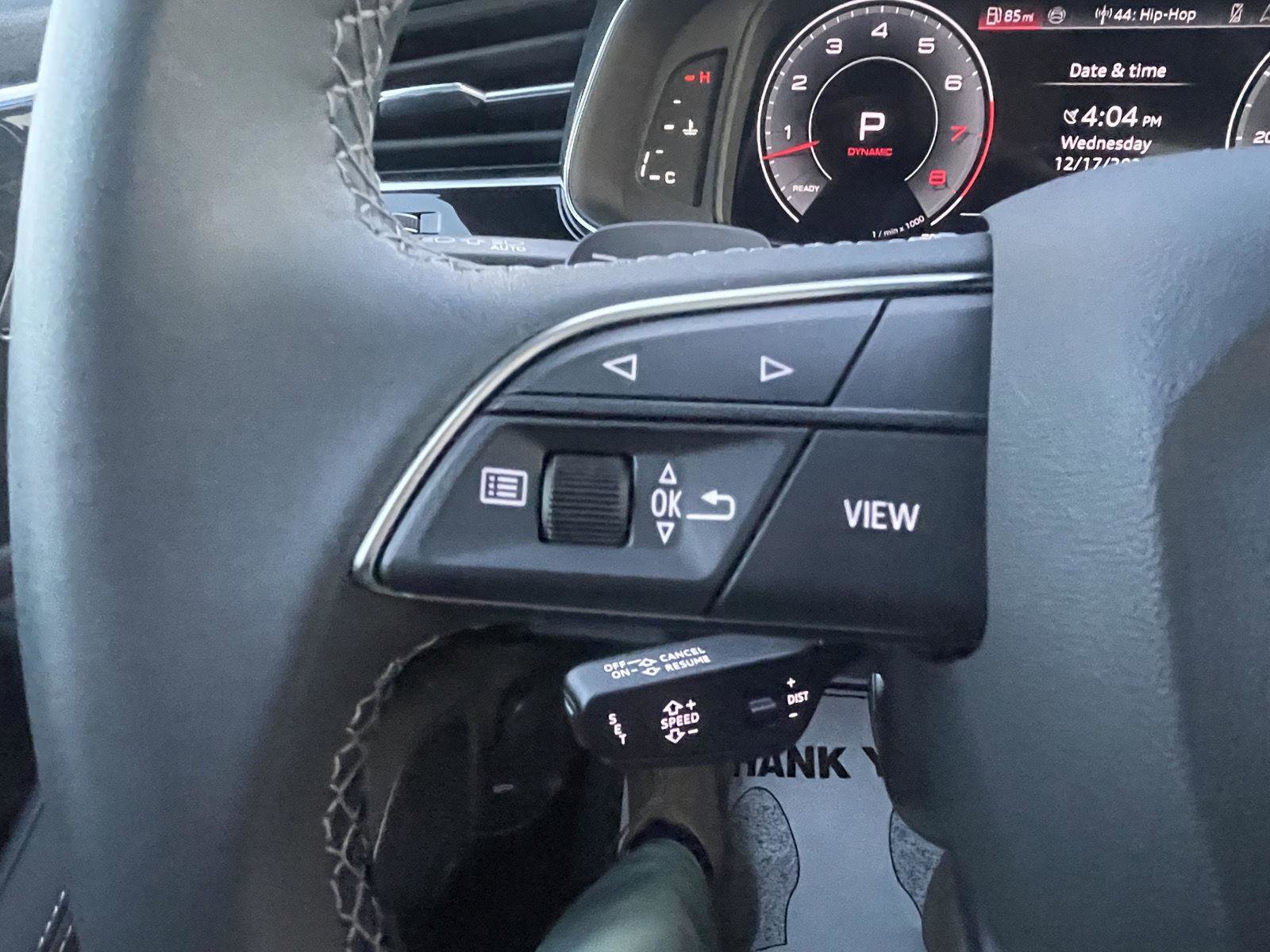 Used 2025 Audi Q8 Prestige w/ Prestige Package image 18