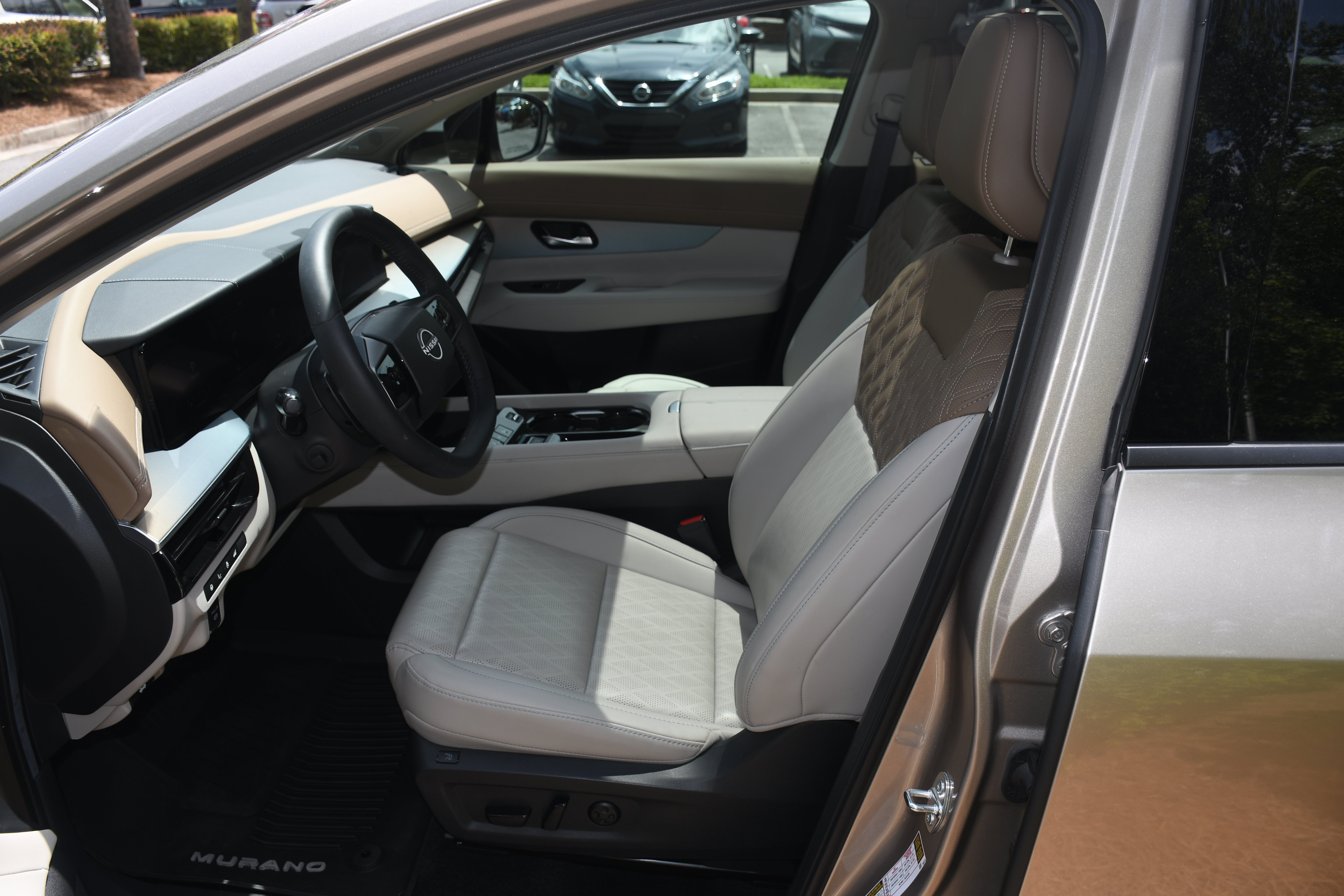 Used 2025 Nissan Murano Platinum w/ Cargo Package AWD/4WD image 8