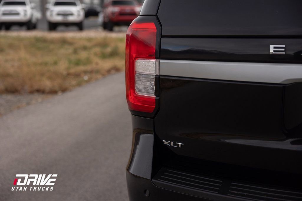 Used 2024 Ford Expedition Max XLT image 9