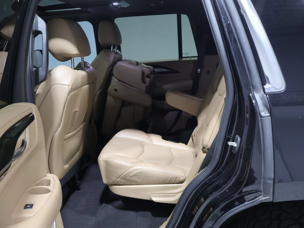Used 2020 Cadillac Escalade Platinum AWD/4WD image 20