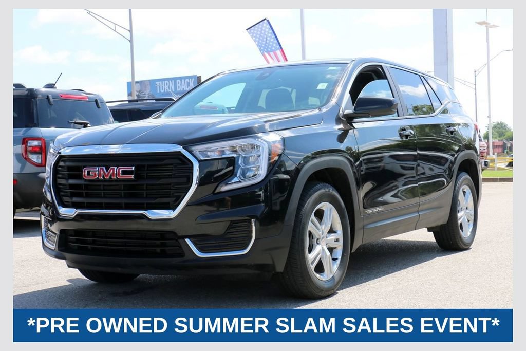 Used 2024 GMC Terrain SLE AWD/4WD image 1