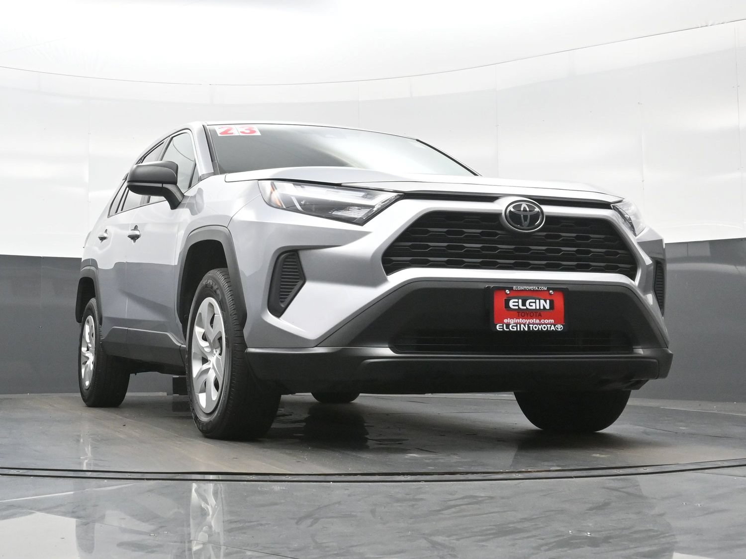 Used 2023 Toyota RAV4 LE AWD/4WD image 24