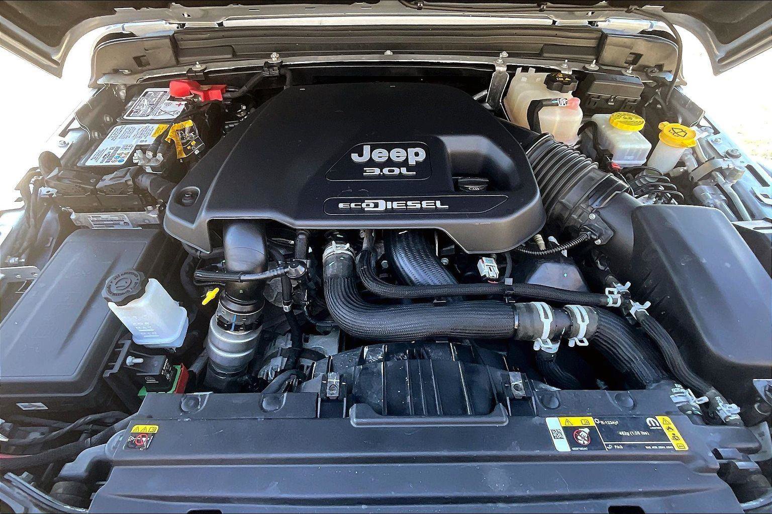 Used 2022 Jeep Wrangler Unlimited Rubicon w/ Steel Bumper Group image 9