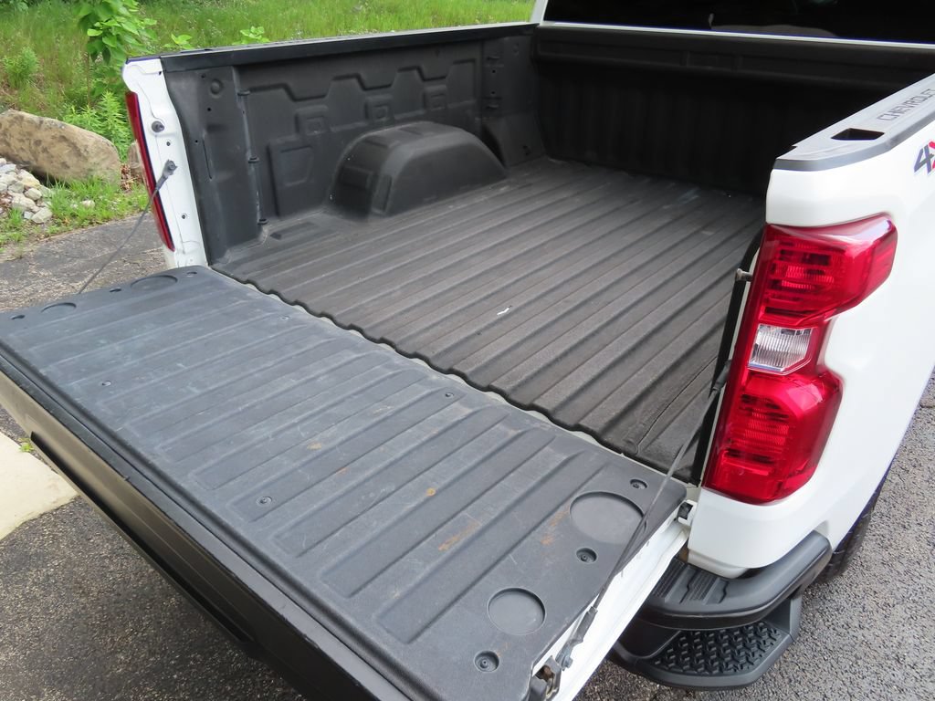 Used 2024 Chevrolet Silverado 1500 W/T w/ Trailering Package AWD/4WD image 12