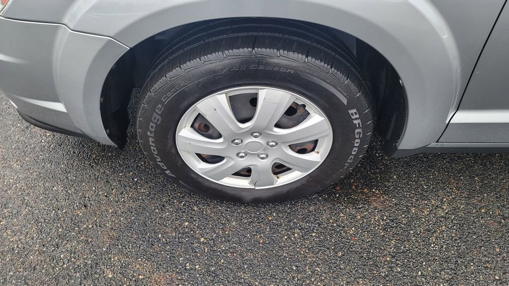 Used 2016 Dodge Journey SE w/ Flexible Seating Group image 6