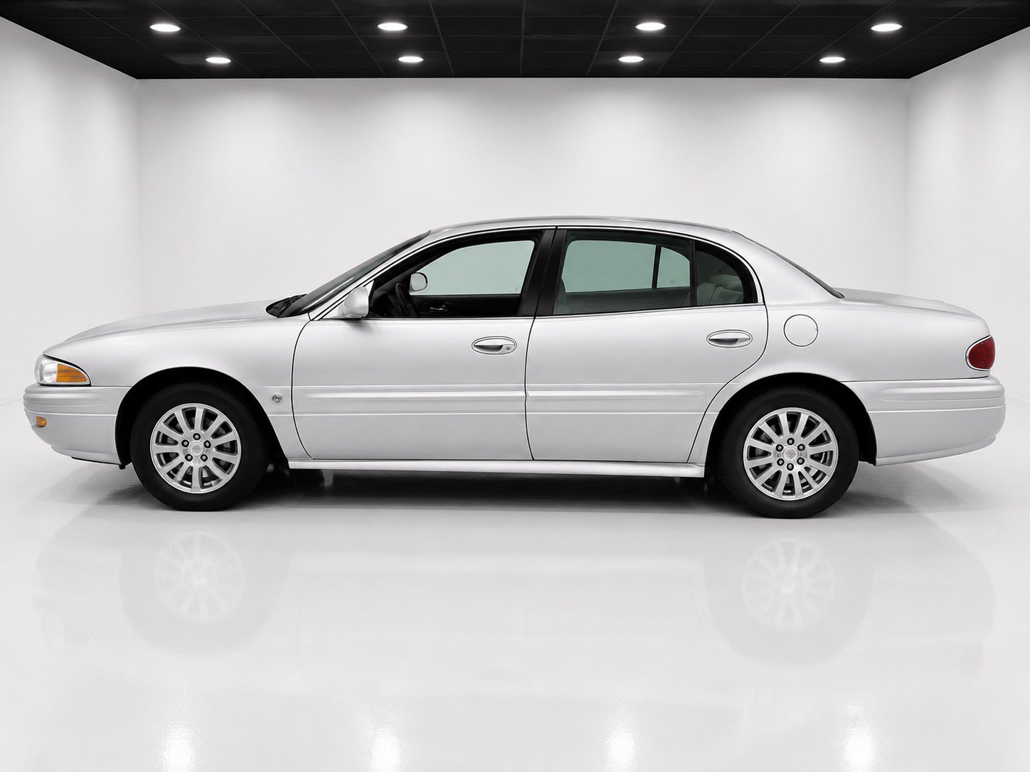 Used 2005 Buick Le Sabre Custom w/ Wheel And Sound Package FWD image 4