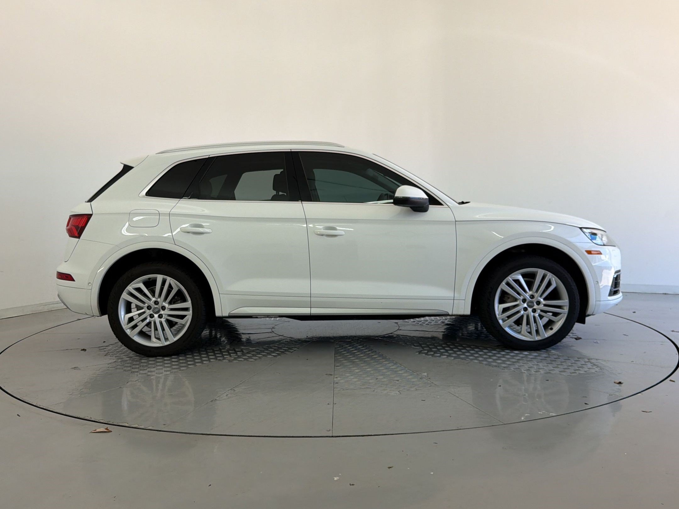 Used 2019 Audi Q5 Prestige w/ Prestige Package AWD/4WD image 8