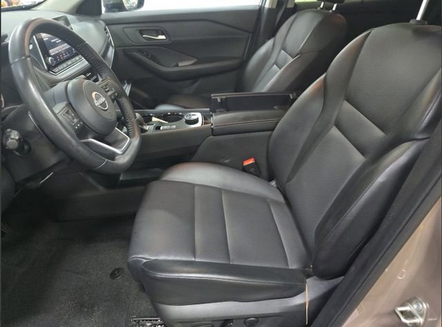 Used 2024 Nissan Rogue SV w/ SV Premium Package image 7