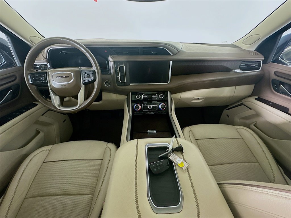 Used 2023 GMC Yukon XL Denali image 10