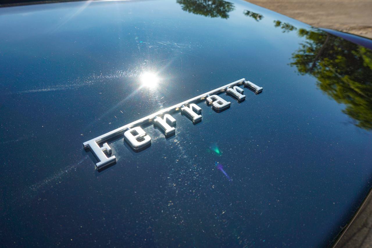 Used 2011 Ferrari California RWD image 18