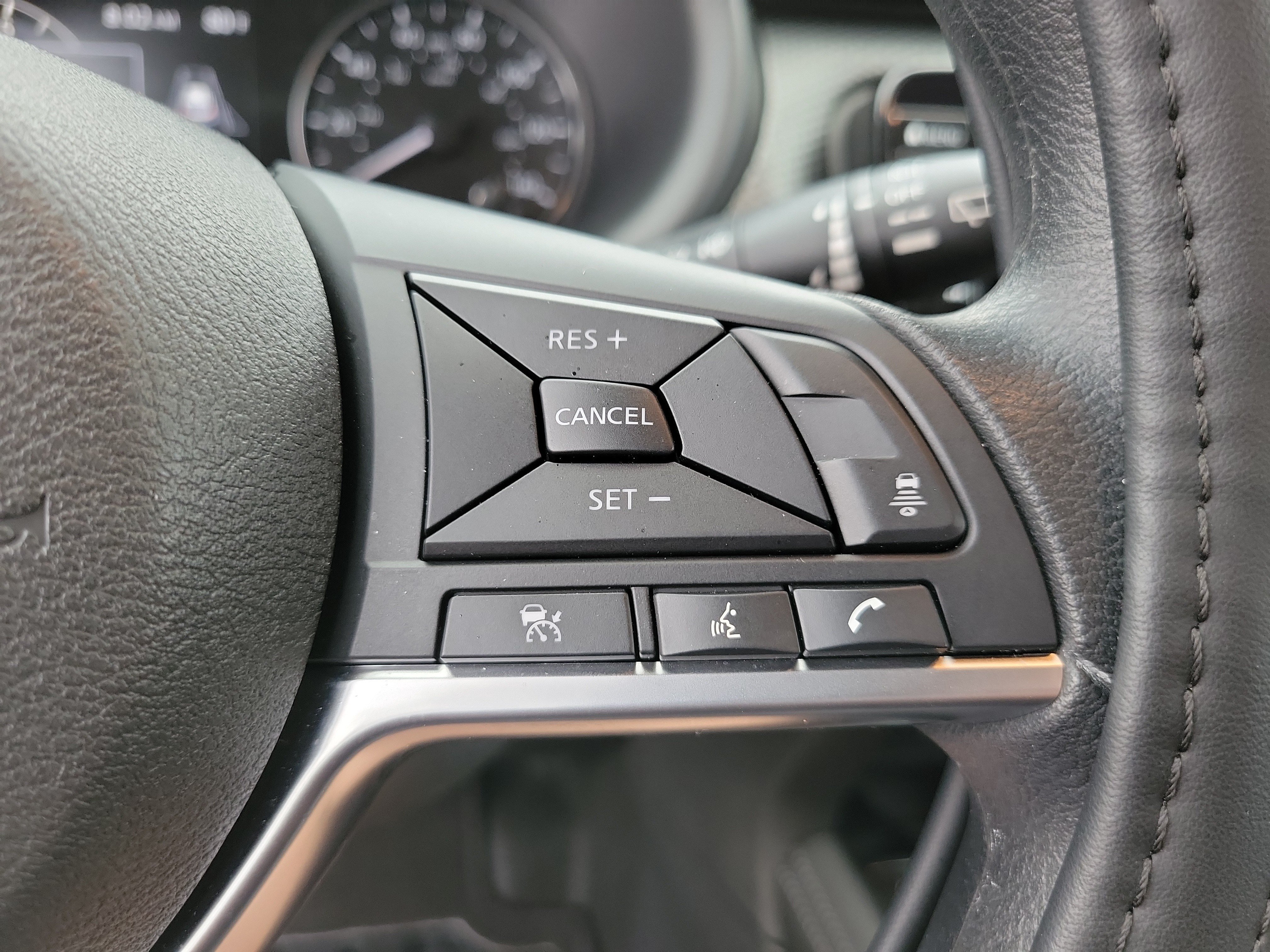 Used 2024 Nissan Kicks SV w/ Interior Electronics Package FWD image 22