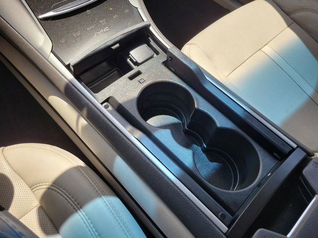Used 2016 Lincoln MKZ Hybrid w/ Equipment Group 600A Reserve FWD image 32