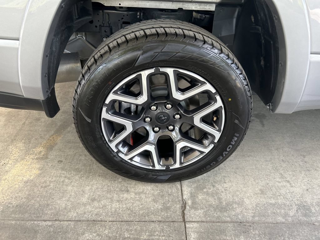 Used 2026 RAM 1500 Laramie AWD/4WD image 24